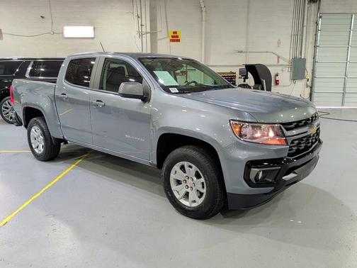 Satin Steel Metallic 2022 Chevrolet Colorado LT