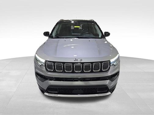 Billet Silver Metallic 2022 Jeep Compass Limited