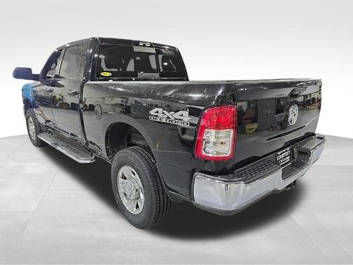 Diamond Black 2022 RAM 2500 Tradesman