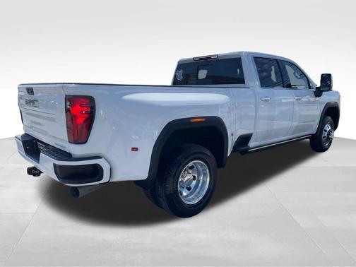 2025 GMC Sierra 3500 Denali Ultimate