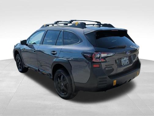 Magnetite Gray Metallic 2025 Subaru Outback Wilderness