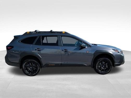 Magnetite Gray Metallic 2025 Subaru Outback Wilderness