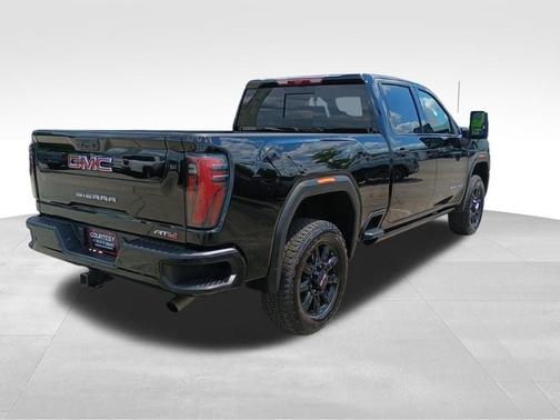2024 GMC Sierra 2500 AT4