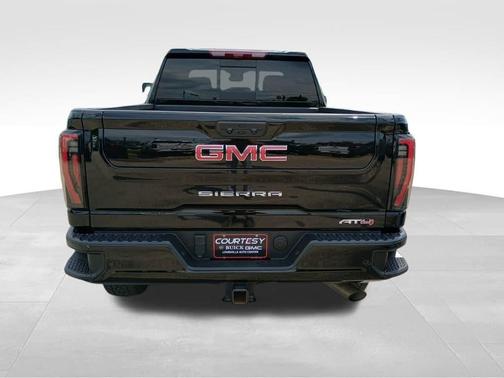 2024 GMC Sierra 2500 AT4