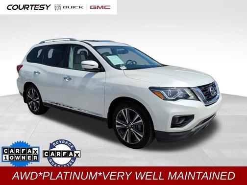 White 2018 Nissan Pathfinder Platinum