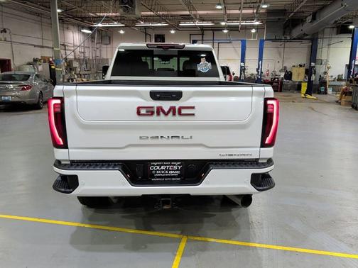2024 GMC Sierra 2500 Denali