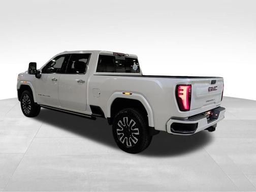 2024 GMC Sierra 2500 Denali