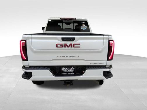 2024 GMC Sierra 2500 Denali