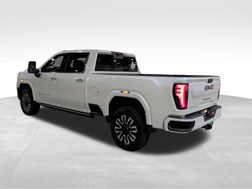 2024 GMC Sierra 2500 Denali