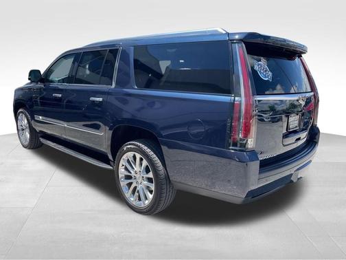 2019 Cadillac Escalade ESV Luxury