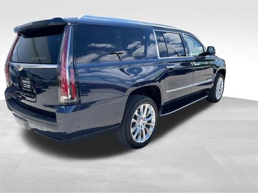 2019 Cadillac Escalade ESV Luxury