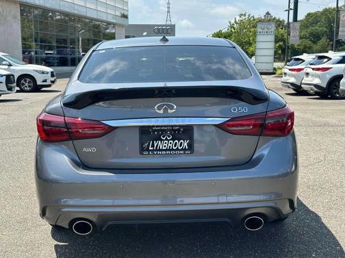 2023 INFINITI Q50 LUXE