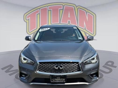 2023 INFINITI Q50 LUXE