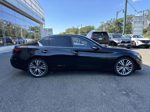 2022 INFINITI Q50 SENSORY