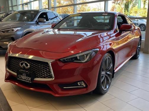 Photo 4 of 32 of 2018 INFINITI Q60 3.0t Red Sport 400