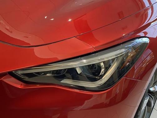 Photo 5 of 32 of 2018 INFINITI Q60 3.0t Red Sport 400