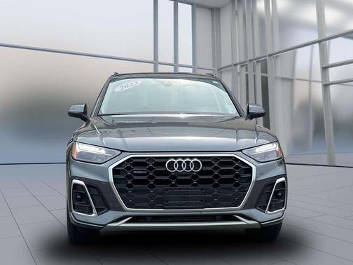 2023 Audi Q5 45 S line quattro Premium