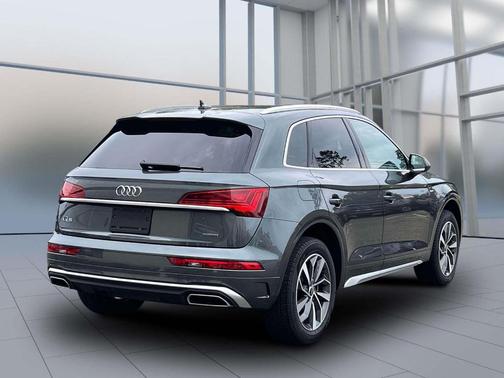 2023 Audi Q5 45 S line quattro Premium