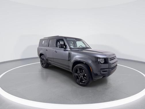 2026 Land Rover Defender P400 X-Dynamic SE