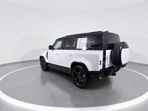 2026 Land Rover Defender P400 X-Dynamic SE