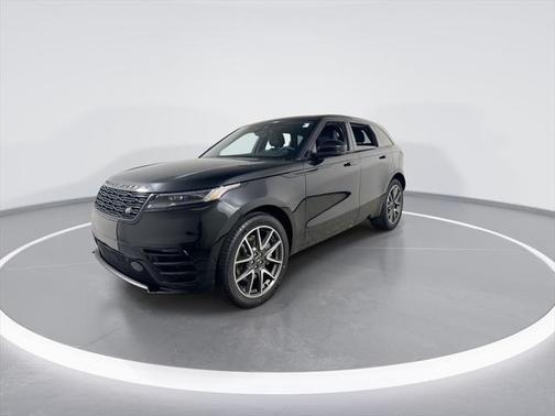 2026 Land Rover Range Rover Velar P250 SE R-Dynamic