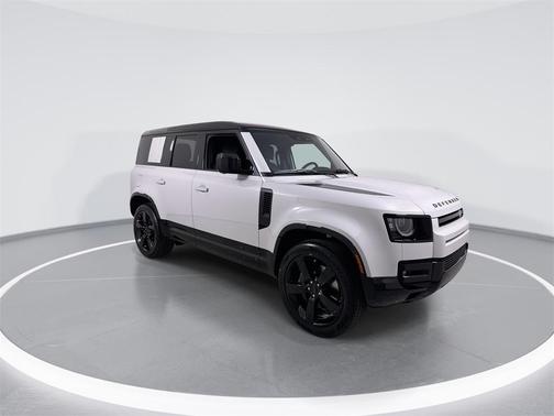 2026 Land Rover Defender P500 X-Dynamic SE