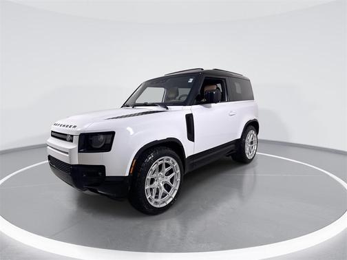 2025 Land Rover Defender 90 P400 X-Dynamic SE