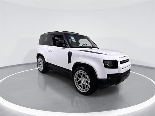 2025 Land Rover Defender 90 P400 X-Dynamic SE