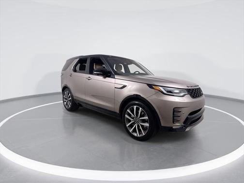 2025 Land Rover Discovery P300 Dynamic SE