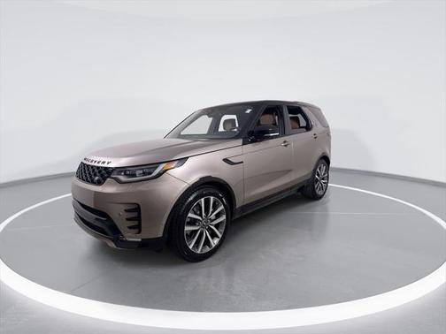 2025 Land Rover Discovery P300 Dynamic SE