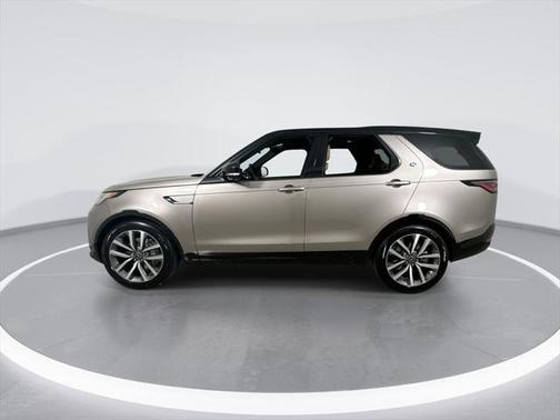 2025 Land Rover Discovery P300 Dynamic SE