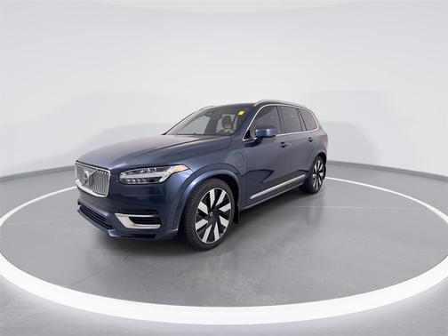 2024 Volvo XC90 Recharge Plug-In Hybrid T8 Ultimate Bright Theme 7-Seater