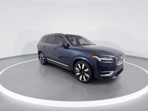 2024 Volvo XC90 Recharge Plug-In Hybrid T8 Ultimate Bright Theme 7-Seater