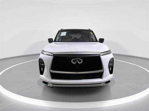 2025 INFINITI QX80 Luxe