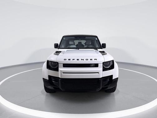 2026 Land Rover Defender P400 X-Dynamic SE