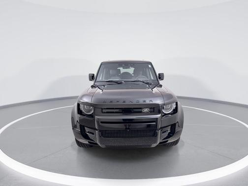 SANTORN BLK MET 2026 Land Rover Defender P400 X-Dynamic SE