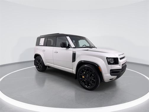 2026 Land Rover Defender 110 V8