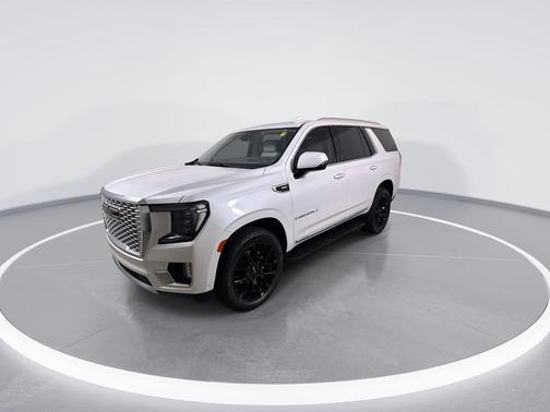 White Frost Tricoat 2023 GMC Yukon Denali
