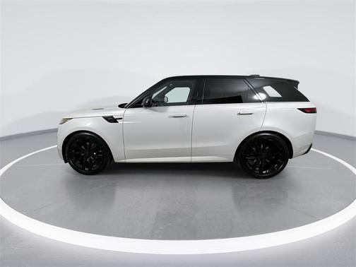 2026 Land Rover Range Rover Sport SE