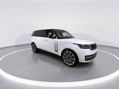 2026 Land Rover Range Rover P400 SE 7 Seat