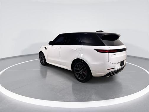 2024 Land Rover Range Rover Sport SE