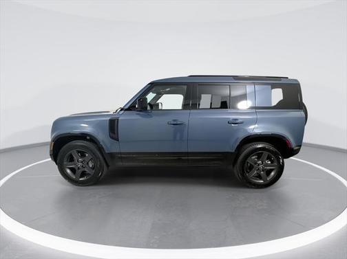 2025 Land Rover Defender 110 P400 X-Dynamic SE