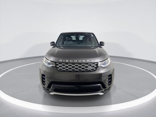 2024 Land Rover Discovery P360 Metropolitan Edition
