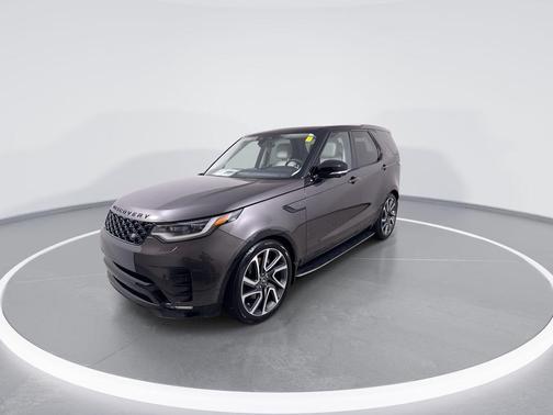 GRAY 2025 Land Rover Discovery P360 Dynamic SE