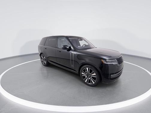 BLACK 2023 Land Rover Range Rover P530 SE
