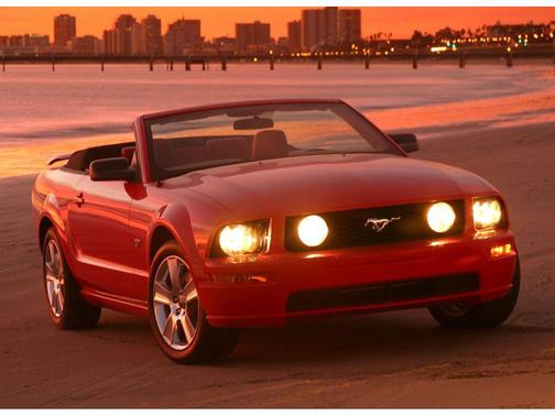 2006 Ford Mustang Deluxe