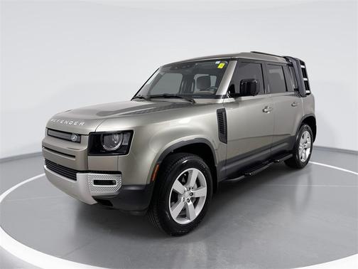 2025 Land Rover Defender 110 P300