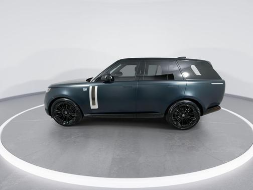 GREEN 2024 Land Rover Range Rover P615 SV