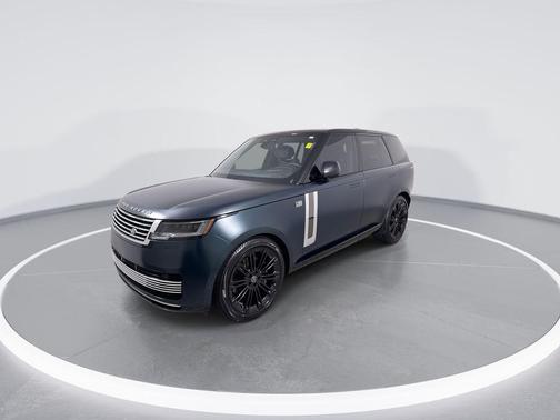 GREEN 2024 Land Rover Range Rover P615 SV