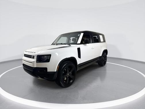 2025 Land Rover Defender 110 V8